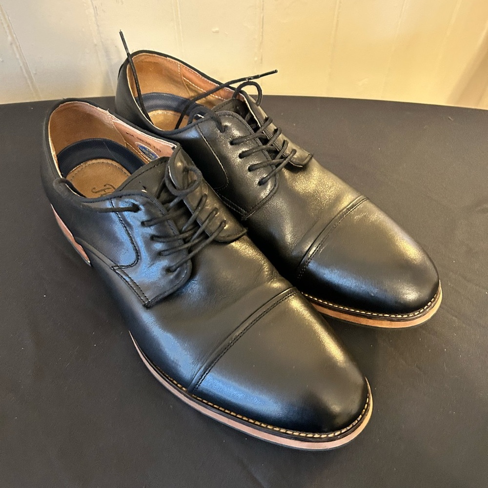 Florsheim Surge Cap Toe Black Leather Oxfords/9.5 D/ Like New Condition